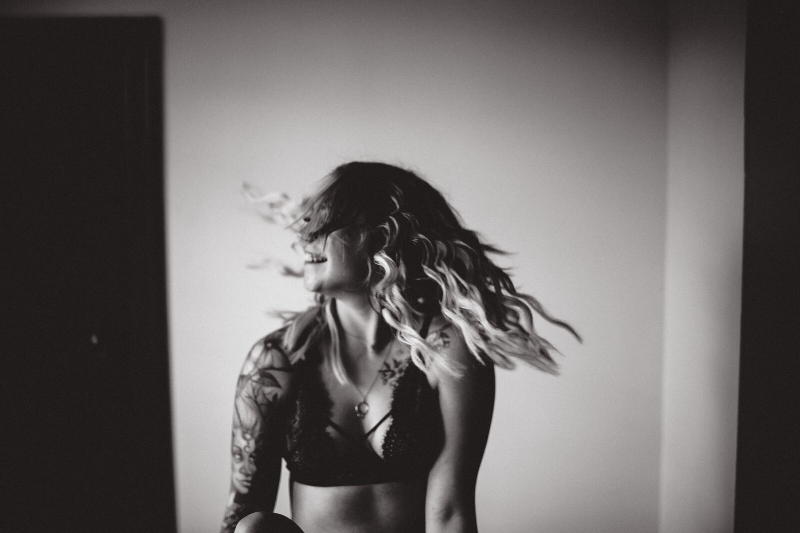 https://jades.ca/wp-content/uploads/2019/04/boudoir_photographer_Victoria70.jpg